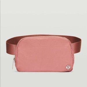 Lululemon - Everywhere Belt Bag - Spiced Chai